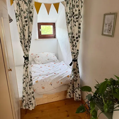Apartment Charme Im Fachwerkhaus Sugenheim